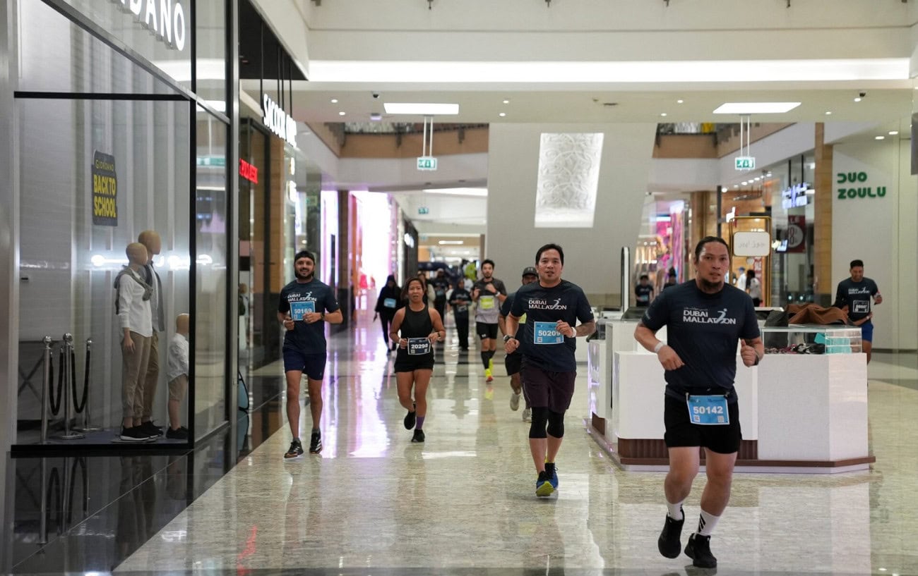 Dubai Turns Malls Into Running Tracks as Summer Heat Soars Past 50 C 2