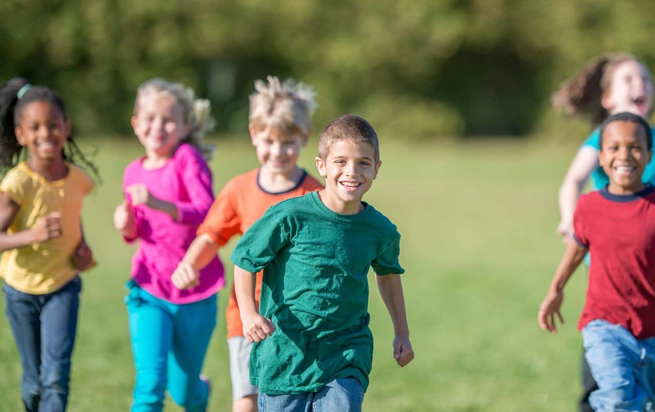 8 Great Outdoor PE Games for Kids