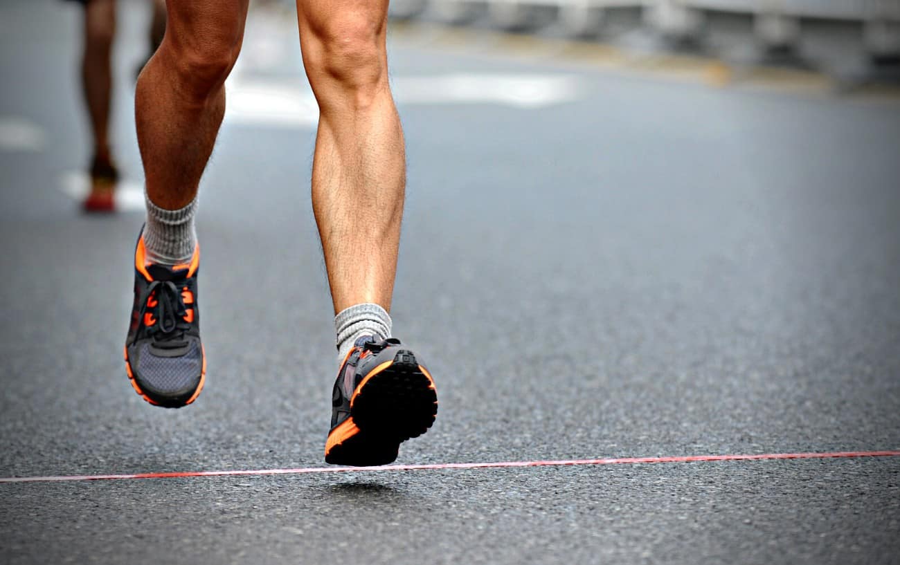 Runner's Knee Explained: How To Diagnose and 9 Exercises To Treat It 1