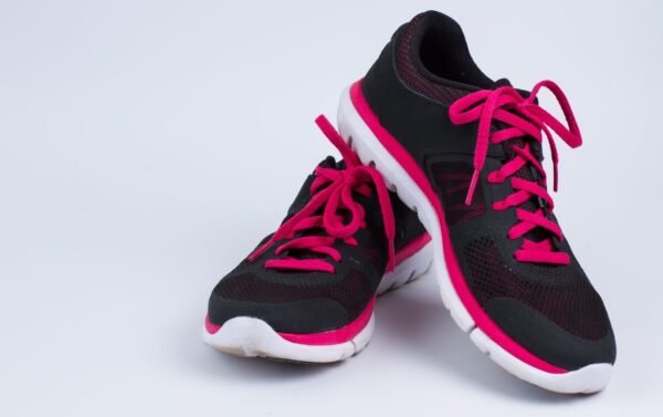 nice white sneakers womens