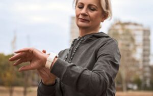 How To Calculate Max Heart Rate: 8 Ways To Measure It