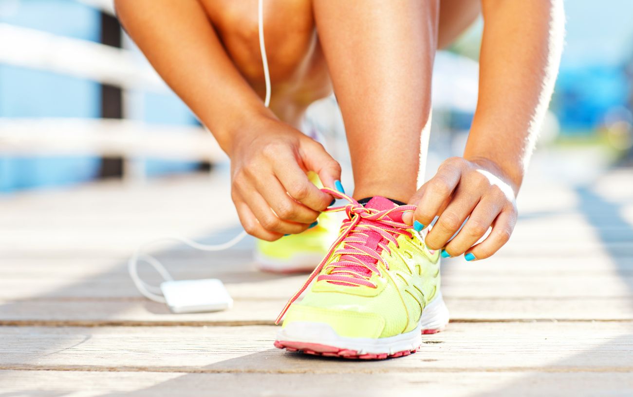 Walking Shoes Vs Running Shoes: The 5 Major Differences Explained