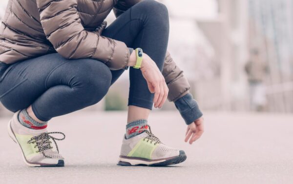 diff between walking and running shoes