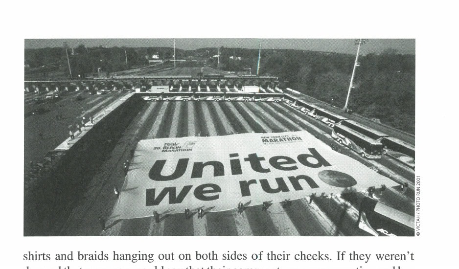New York 2001 14 "United We Run" — the theme banner of the 2001 New York City Marathon. © Vic Tah / Photo Run 2001