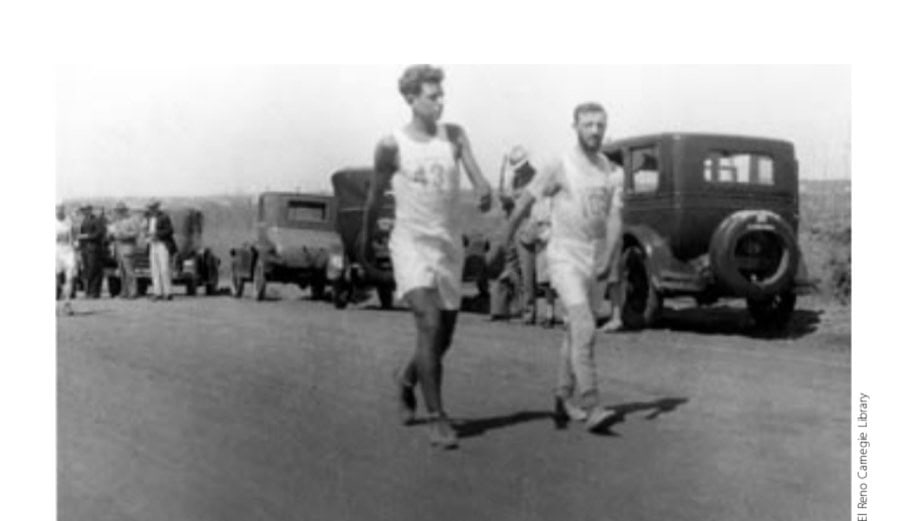 The front runners, Andy Payne (#43) and Peter Gavuzzi (#103), on Route 66 in Oklahoma.