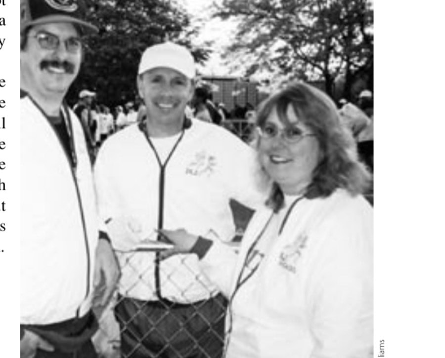 My Most Unforgettable Marathon (Vol. 12, No. 2) 7 Church members and friends, Joe and Julie Favil, offer support before the start.