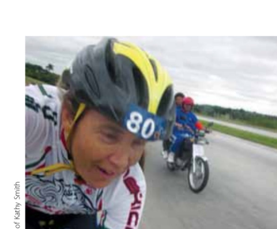 OMG—I'm in the lead? (Well, me and my moto escort).