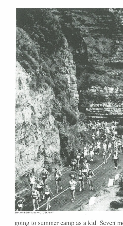 Picturesque Chapman's Peak (with the sea below) at 32K of the Two Oceans Marathon.