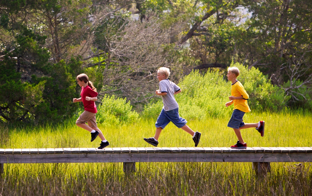 Children's cross 2024 country running shoes