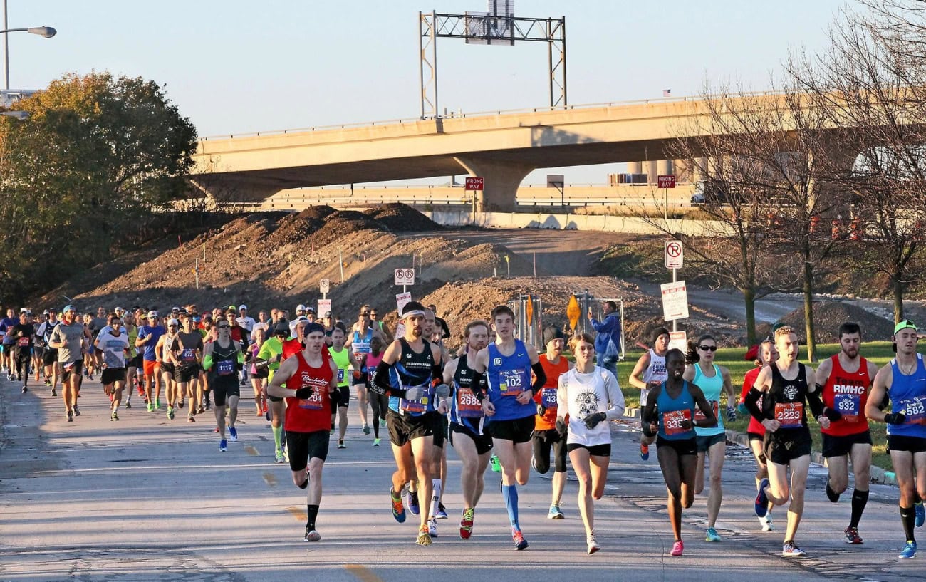 Milwaukee Marathon Handed Out 4,000 Misspelled Medals—And They're Keeping Them That Way 2