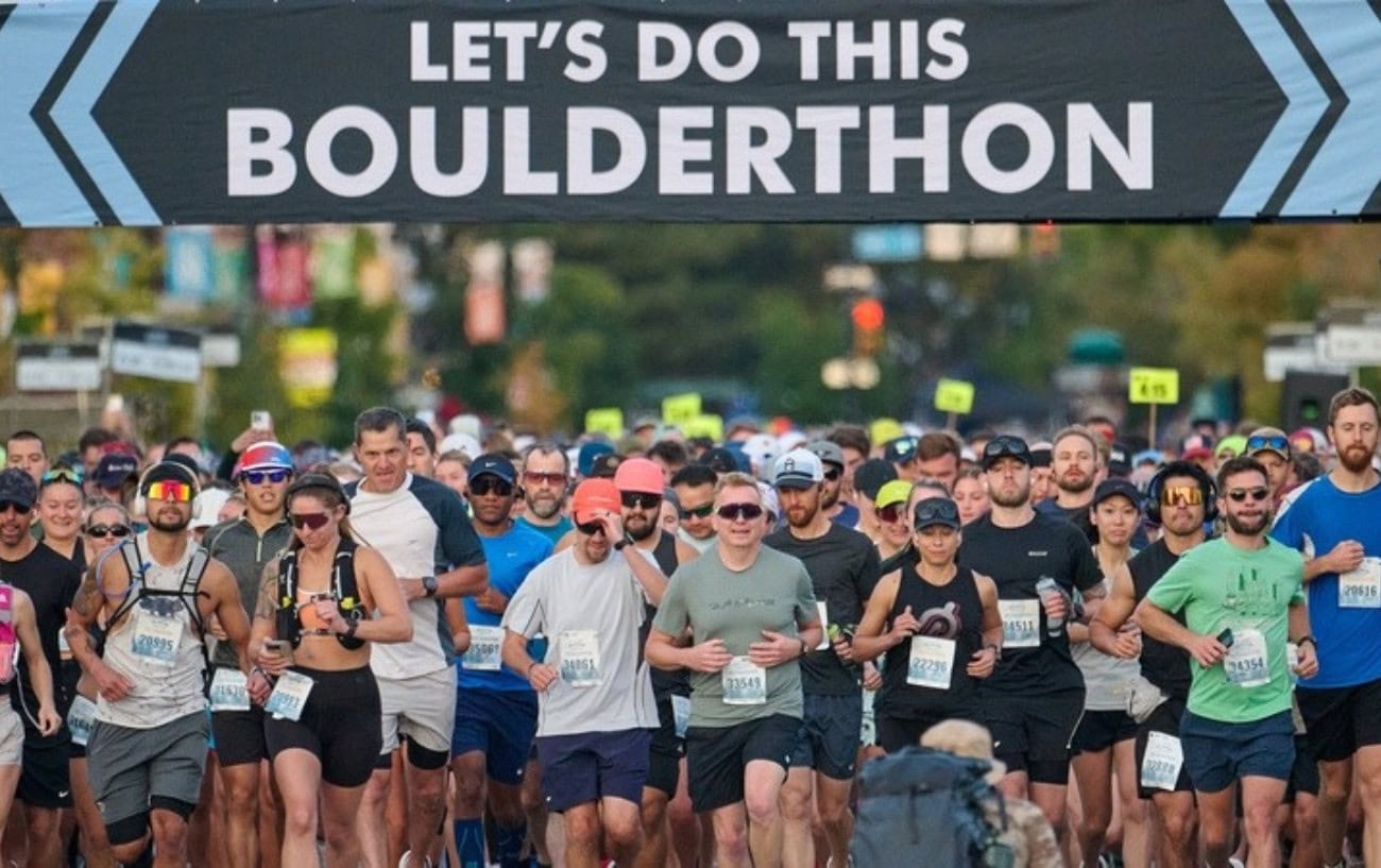 Boulderthon 10k Interrupted By A Train Passing Through The Route 4