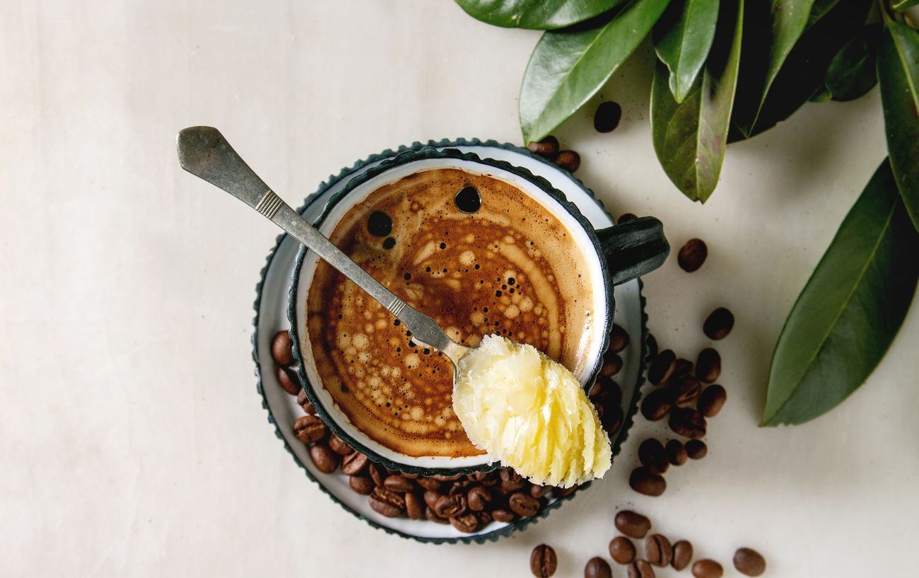 https://marathonhandbook.com/wp-content/uploads/Bulletproof-Coffee-Recipe.jpg