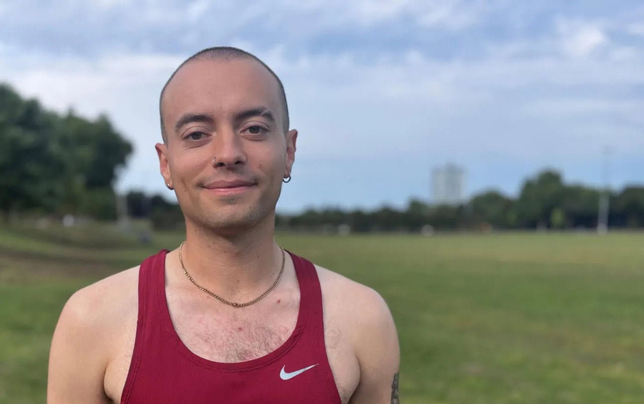 Charles Evans Runs Nottingham Marathon Backwards in Support of Autism Awareness 1