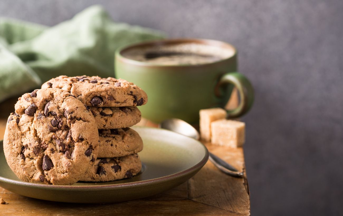 The Cookie Diet How To, Benefits + Downsides