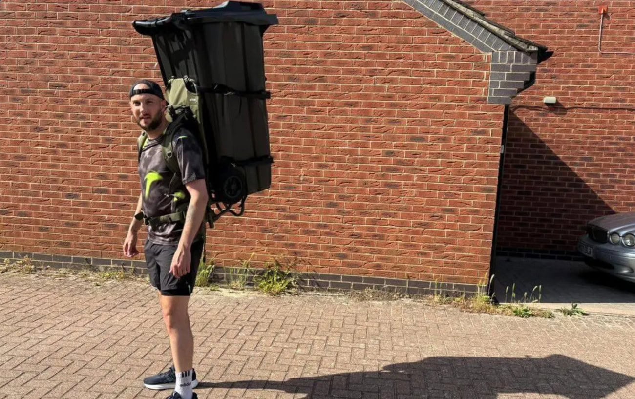 Bin There, Done That: Stevenage Runner to Tackle Half Marathon With 30kg Wheelie Bin Strapped to His Back 1