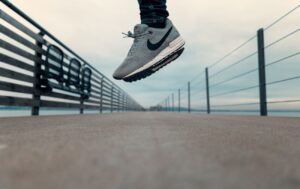 does nike clothing run big or small