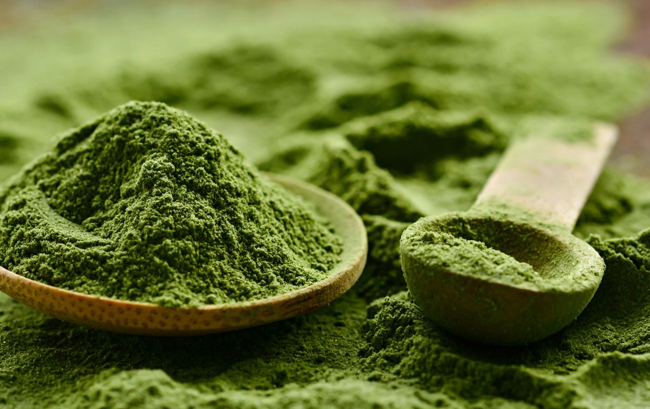 Influencer-Backed Green Powders : bloom nutrition 1