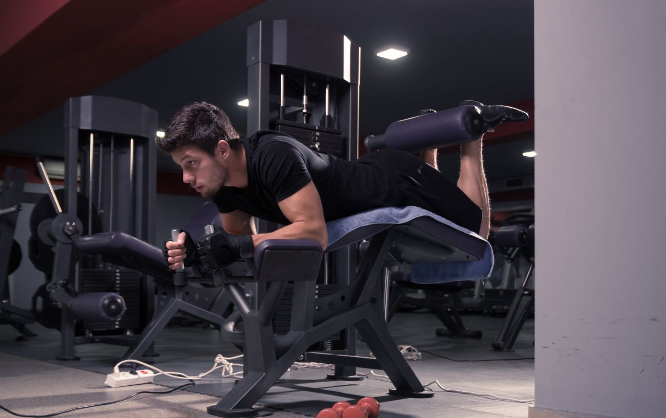 9 Leg Curl Alternatives for Muscular Hamstrings - SET FOR SET