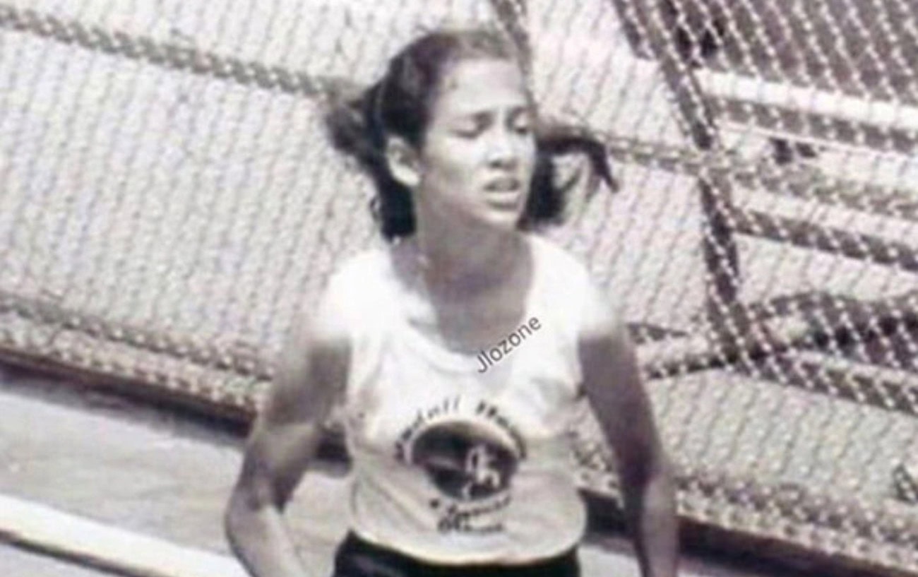 J.Lo Claims She Ran a 4:49 Mile in High School. Could It Be True? 3 J.Lo Claims She Ran a 4:49 Mile in High School. Could It Be True? 3
