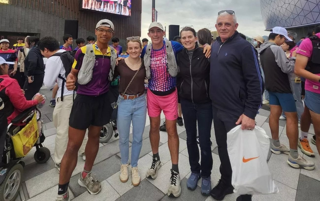 Jo Lodder Says He’s the First to Run From the Great Wall to Hong Kong 4