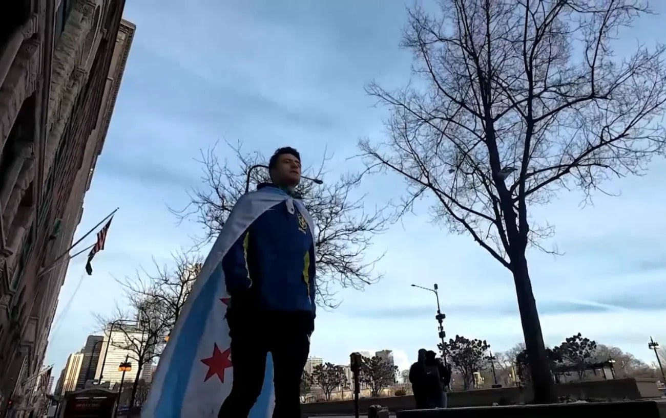 Joabe Barbosa Has Run 85% of Chicago's Streets. His Visa Is About to End the Project. 1