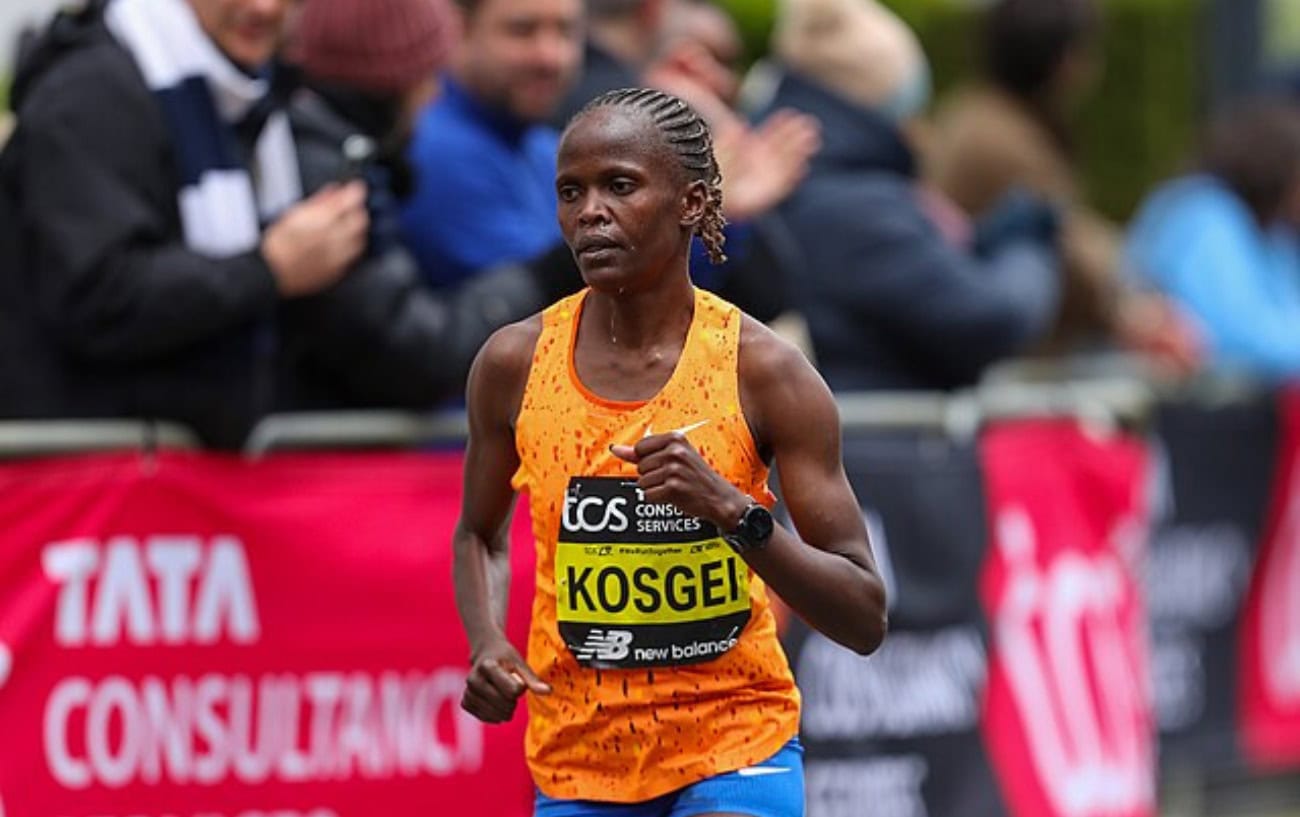 Brigid Kosgei Obliterates Tokyo Marathon Course Record With 2:14:29 to Claim Stunning Victory 2