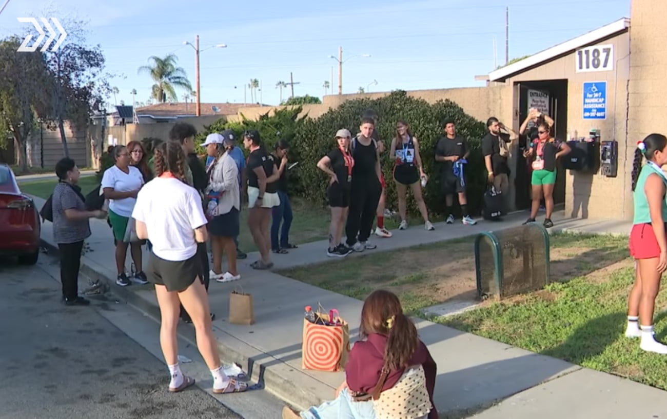 Dozens Of Runners Racing San Diego–Tijuana Binational Half Marathon Came Back to Towed Cars 1 Dozens Of Runners Racing San Diego–Tijuana Binational Half Marathon Came Back to Towed Cars 1