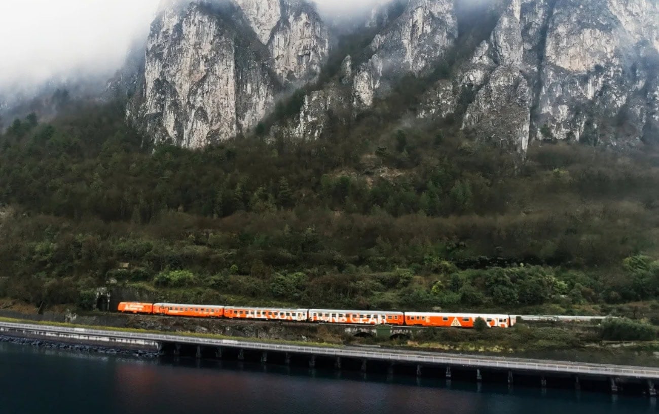 Eliud Kipchoge Was a Train Conductor for a Day At One Of Nike's Loudest Olympic Popups 3 Eliud Kipchoge Was a Train Conductor for a Day At One Of Nike's Loudest Olympic Popups 3