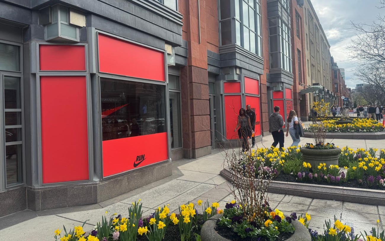 Nike Pulls "Walkers Tolerated" Sign From Boston Store After Runners Push Back 3