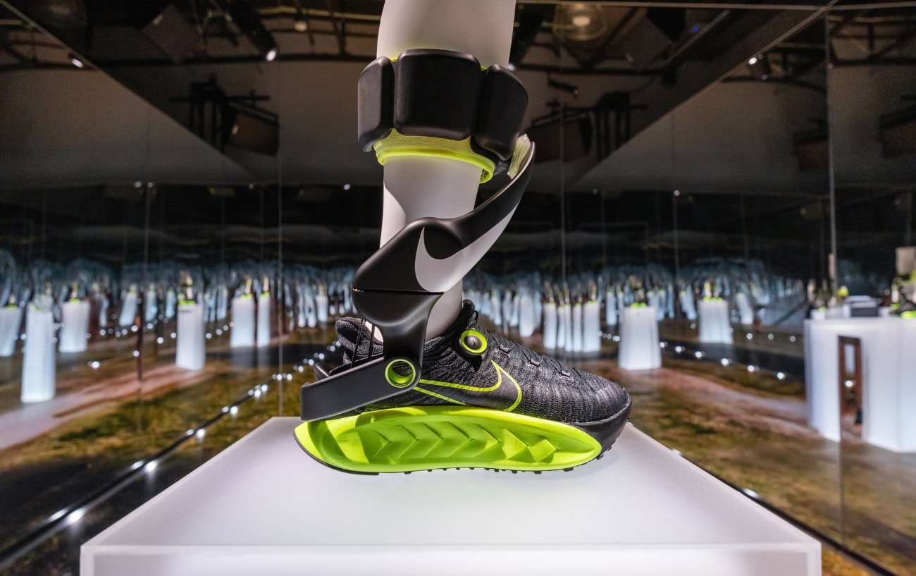 Could Nike’s New “Powered” Shoe Do for Running What E-Bikes Did for Cycling? 1 Could Nike’s New “Powered” Shoe Do for Running What E-Bikes Did for Cycling? 1