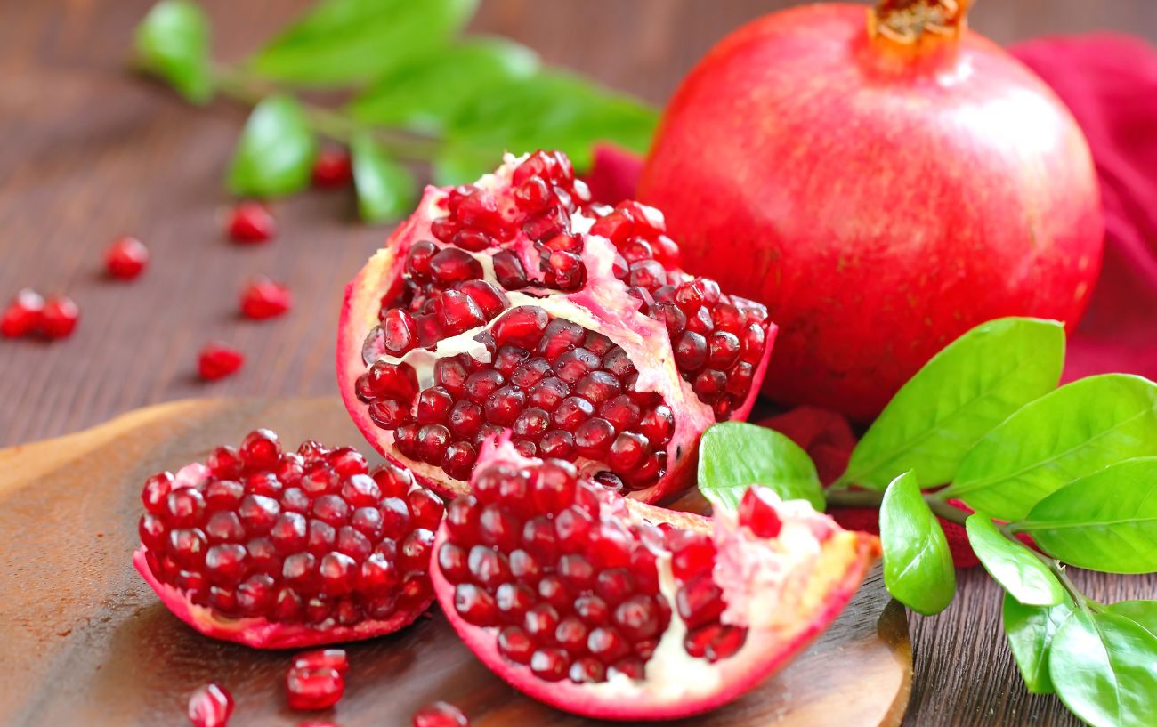 13 Great Pomegranate Juice Benefits For Men