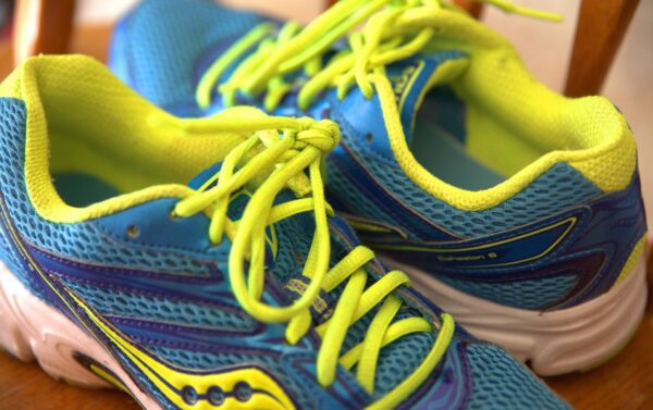 saucony vs nike running shoes