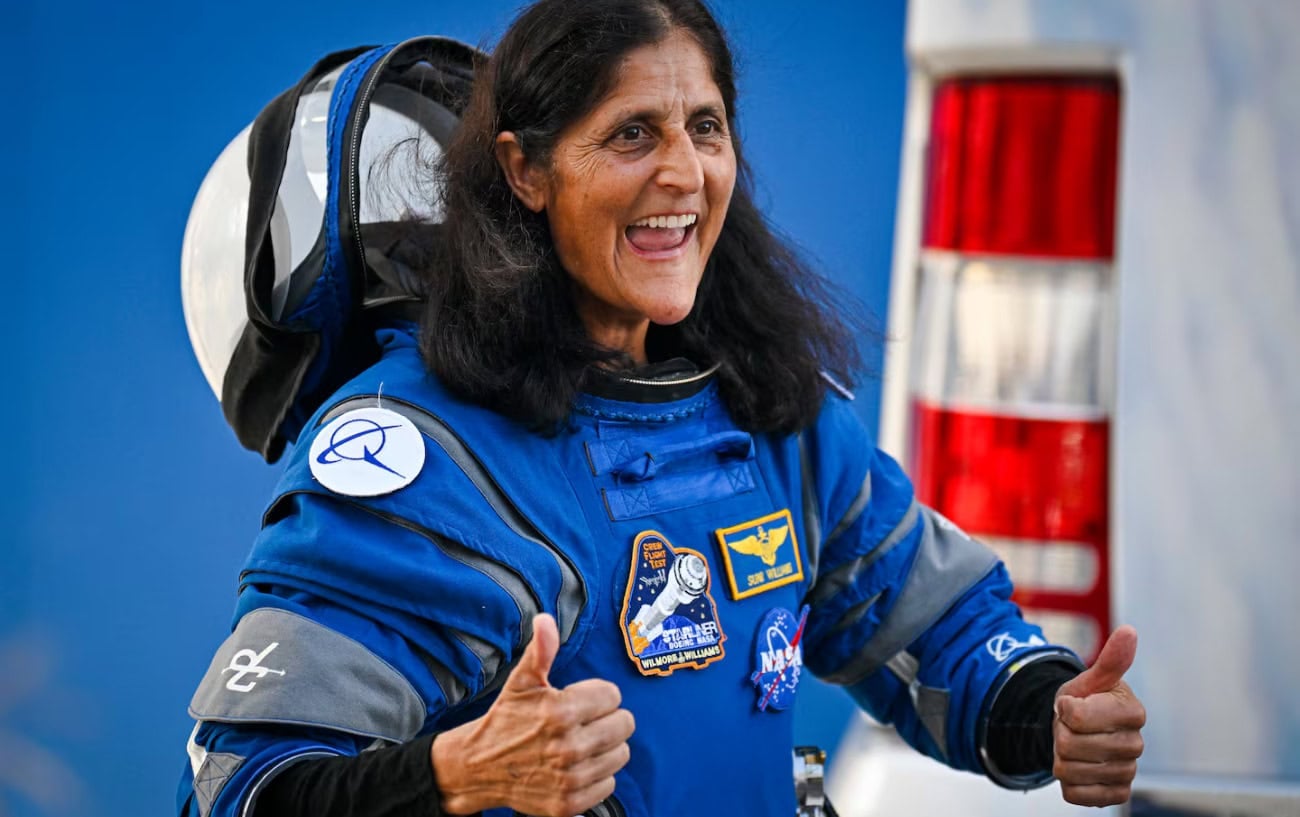 She Ran The Boston Marathon in Space. Now She's Running The Real Thing. 3