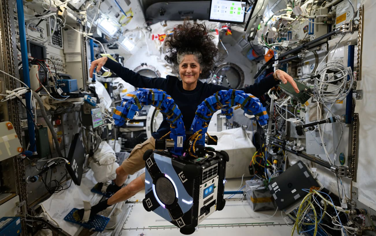 She Ran The Boston Marathon in Space. Now She's Running The Real Thing. 1