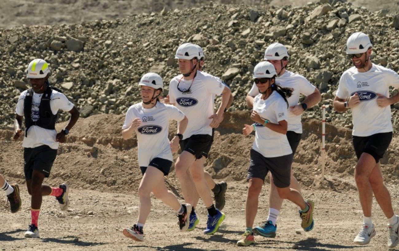 Ten Runners Will Attempt “World’s Highest Marathon” From Nearly 7,000m 2