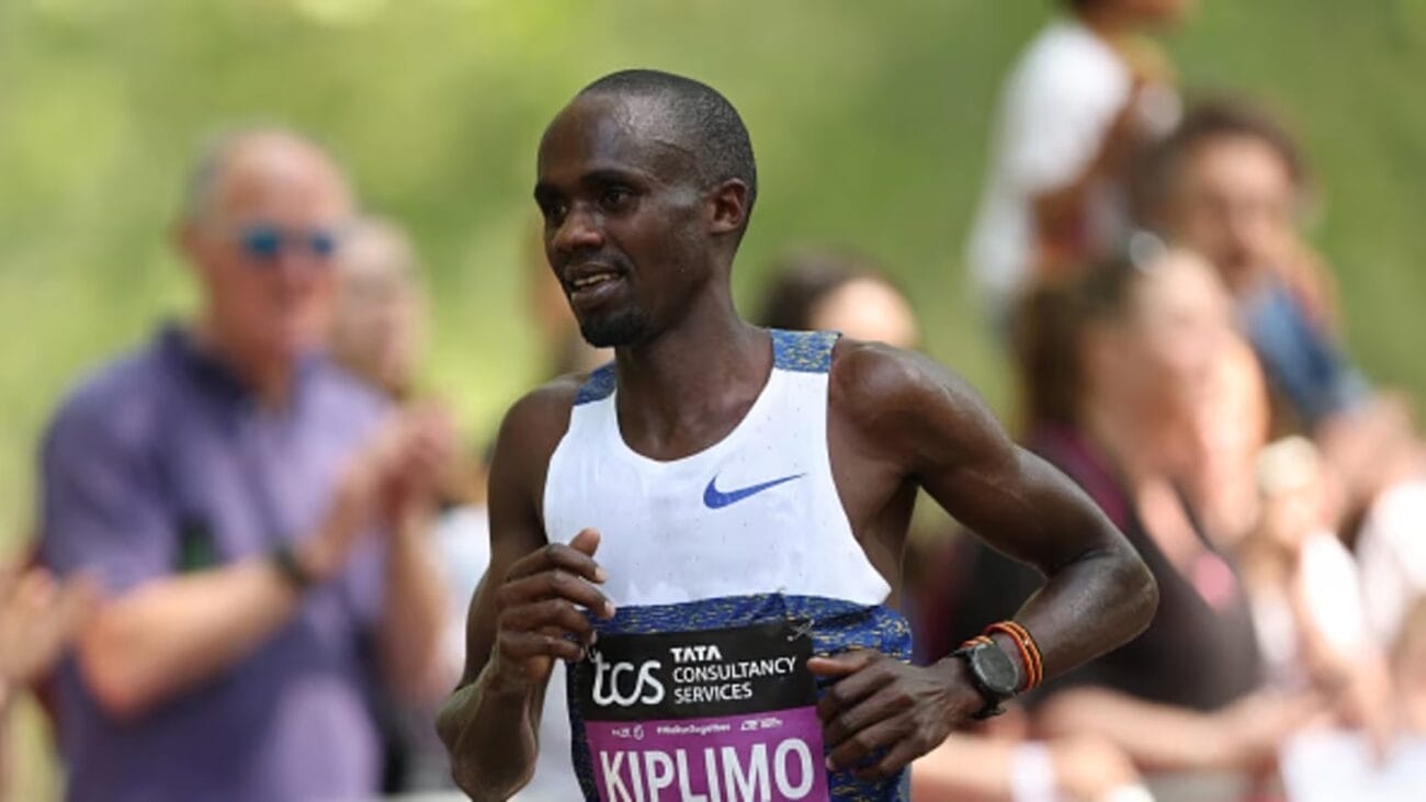 Jacob Kiplimo Dominates Chicago Marathon — And Flirts With World Record Pace 1 Jacob Kiplimo Dominates Chicago Marathon — And Flirts With World Record Pace 1