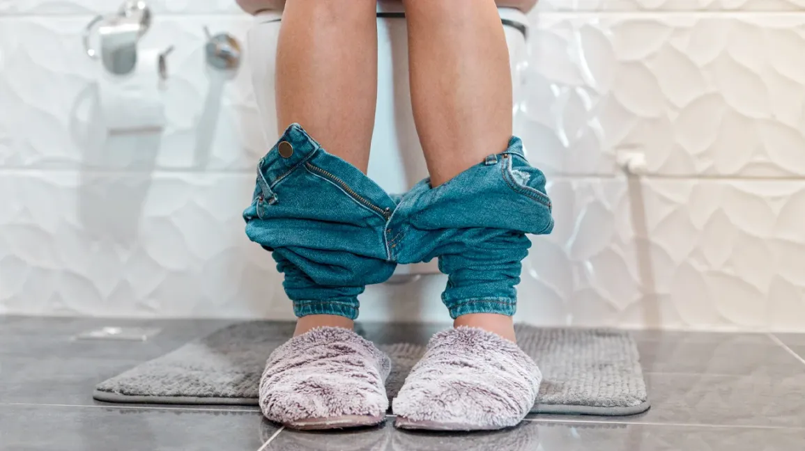 Could The Pre-Race Poop Be Your Secret Weapon For Faster Running? 4 Could The Pre-Race Poop Be Your Secret Weapon For Faster Running? 4