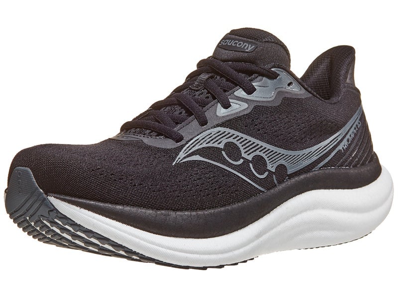 The Best Running Shoes For Plantar Fasciitis 6 Saucony Triumph 23 side view