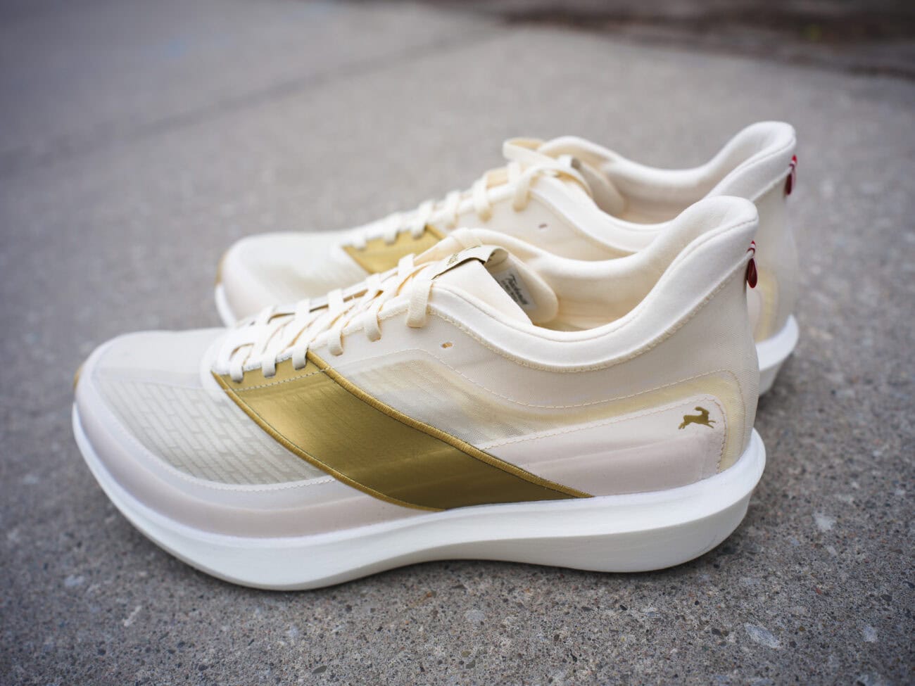 tracksmith eliot racer